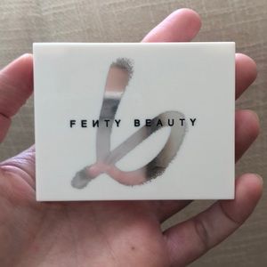 Fenty Beauty eyeshadow Palette